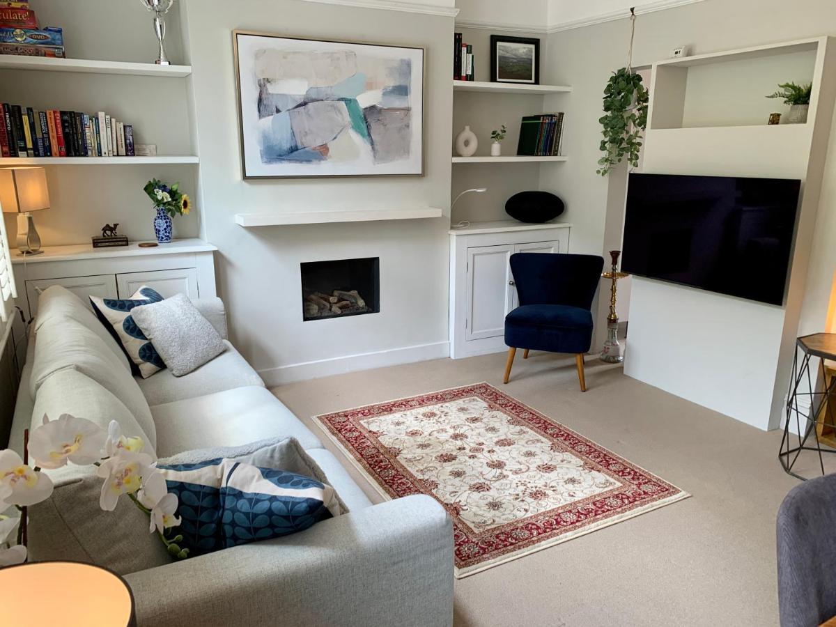 Lovely Newly Refurbished Apartment In Battersea Londres Extérieur photo